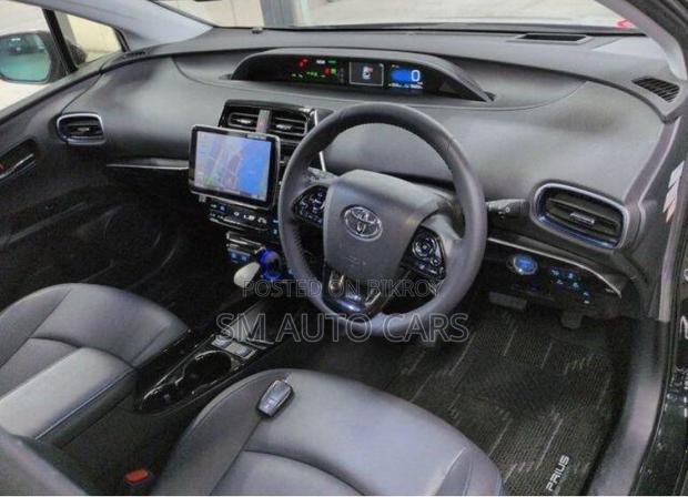 Toyota Prius 2021 Black