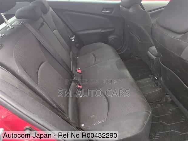 Toyota Prius 2020 Red