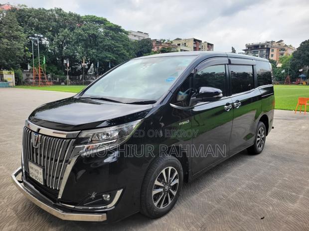 Toyota Esquire 1.8 FWD Hybrid (7 seater) 2018 Black