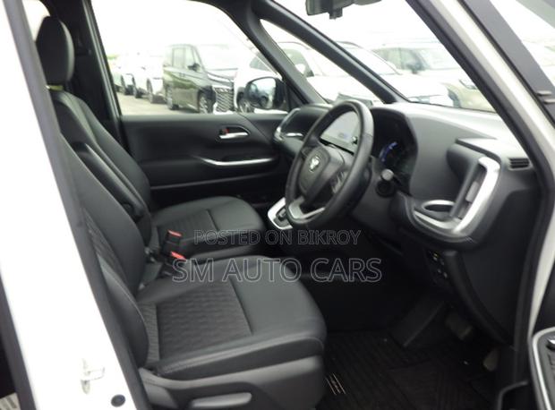 Toyota Noah 2023 Pearl
