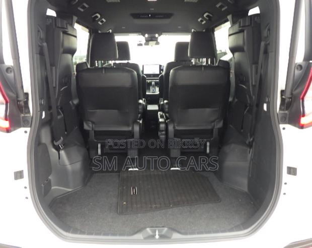 Toyota Noah 2023 Pearl