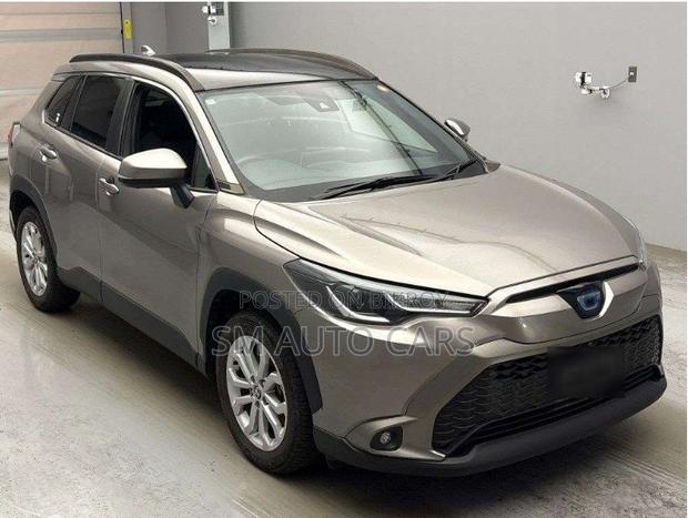 Toyota Corolla Cross 1.8 Hybrid FWD 2022 Brown