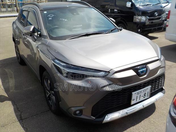 Toyota Corolla Cross 1.8 Hybrid FWD 2021 Brown