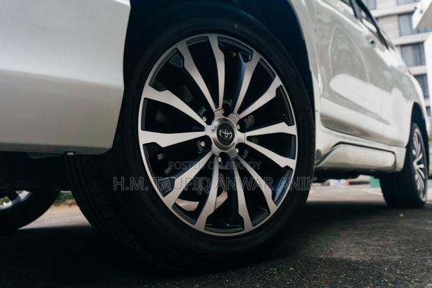 Toyota Land Cruiser Prado 2019 Pearl