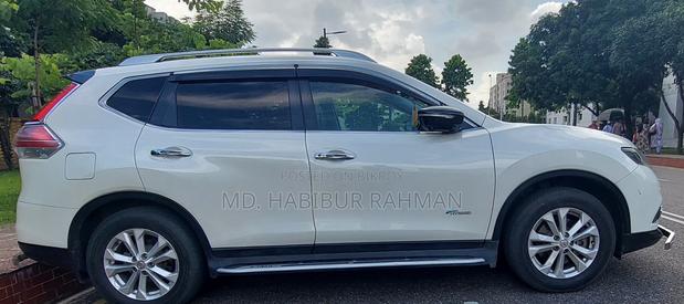 Nissan X-Trail 2.0 Hybrid FWD 2015 Pearl
