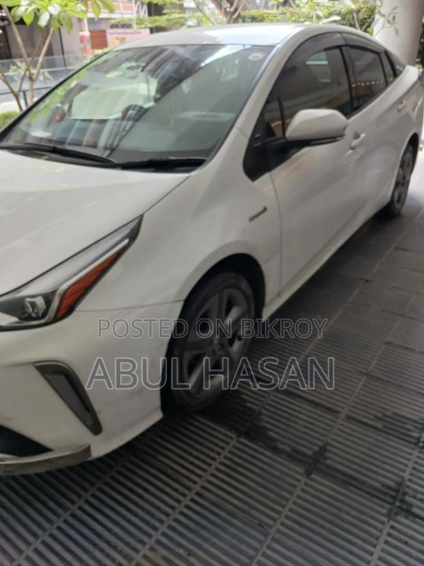 Toyota Prius 2019 White