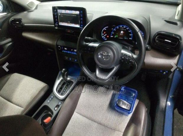 Toyota Yaris Cross 2021 Blue