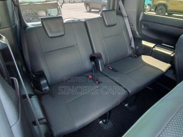 Toyota Esquire 2021 Silver