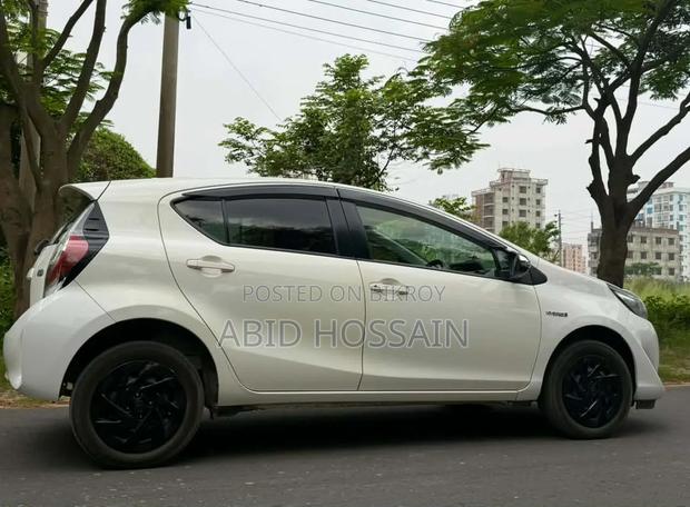 Toyota Aqua 2018 White