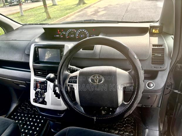 Toyota Noah 2013 Black