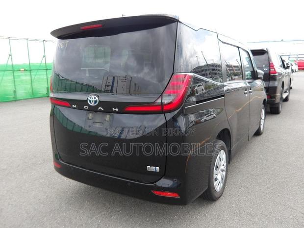 Toyota Noah 2023 Black