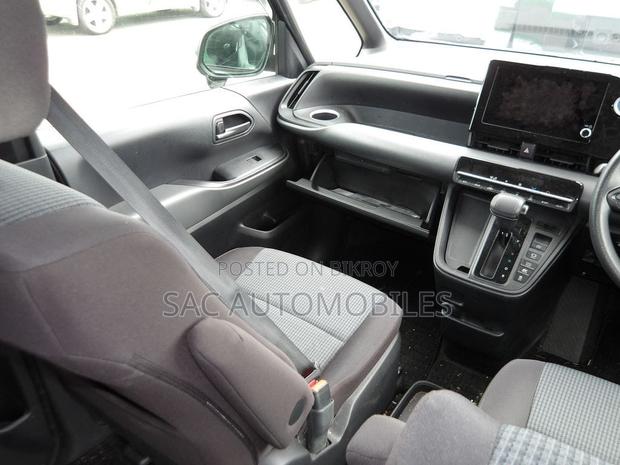 Toyota Noah 2023 Black