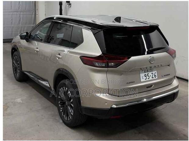 New Nissan X-Trail 2025 Gray