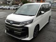 Toyota Noah 2023 Pearl for sale