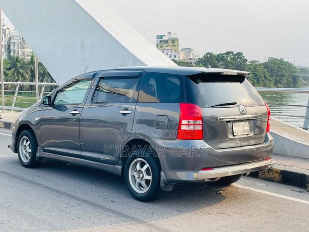 Toyota Wish 2004 Gray