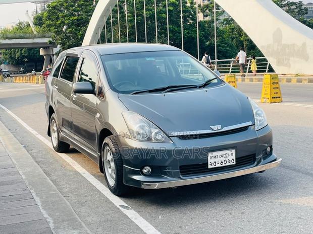 Toyota Wish 2004 Gray