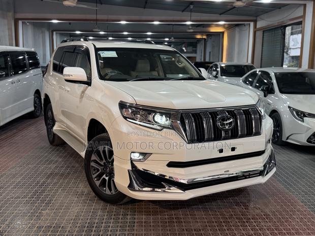 Toyota Land Cruiser Prado 2.7 2022 Pearl