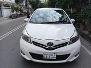 Toyota Vitz 2012 Pearl for sale