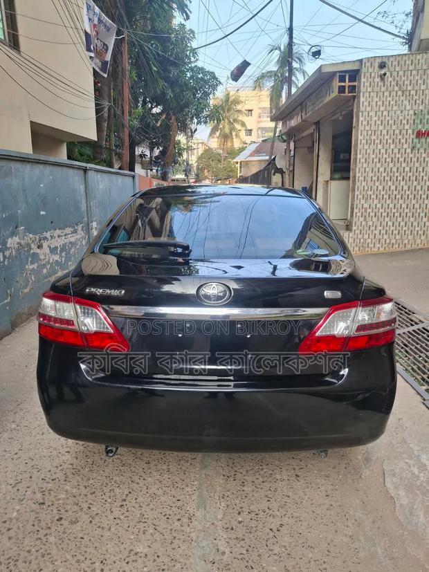 Toyota Premio 2014 Black