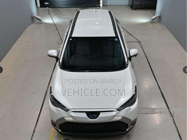 Toyota Corolla Cross 1.8 Hybrid FWD 2022 Pearl