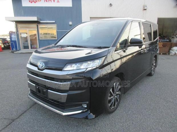 Toyota Noah 2023 Black