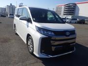Toyota Noah 2023 Pearl for sale