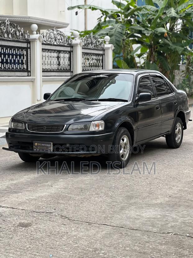 Toyota Corolla Sedan 1997 Gray