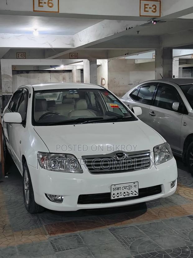 Toyota Corolla 2006 White