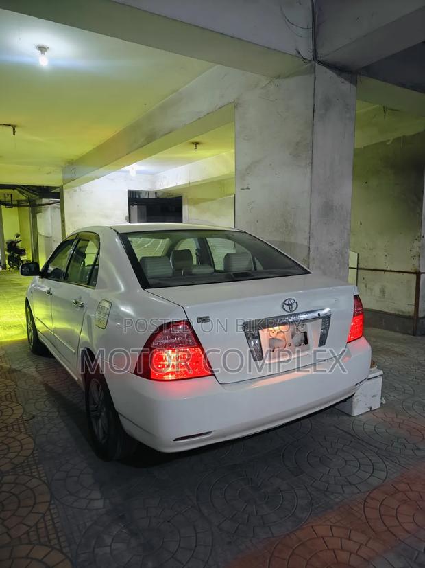 Toyota Corolla 2006 White