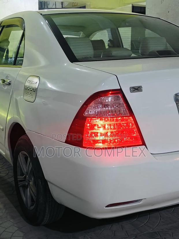 Toyota Corolla 2006 White