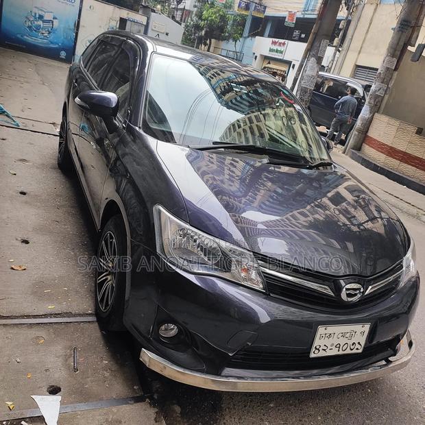 Toyota Axio 2013 Black