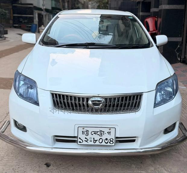 Toyota Axio 2008 White