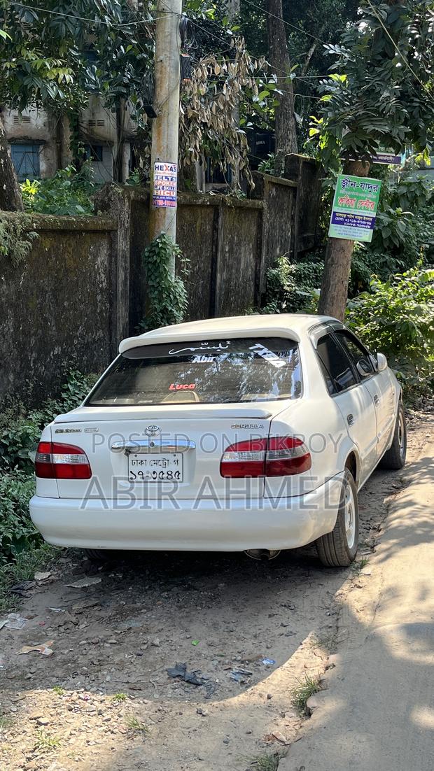 Toyota Corolla 1.9 D Sedan 2000 White