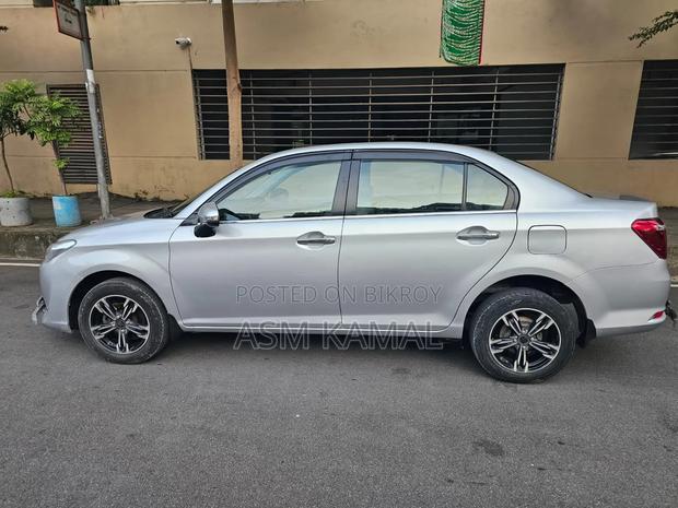 Toyota Axio 2016 Silver