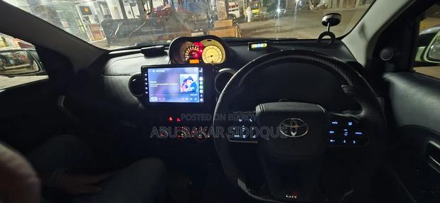 Toyota IST 2004 Silver