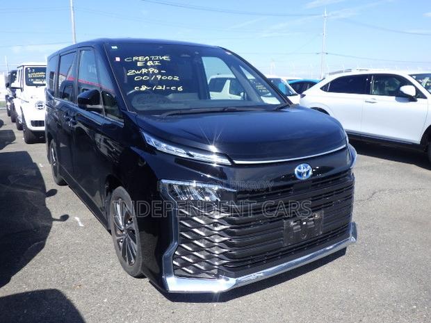 Toyota Voxy Hybrid S-Z 2WD 7-Seater 2022 Black