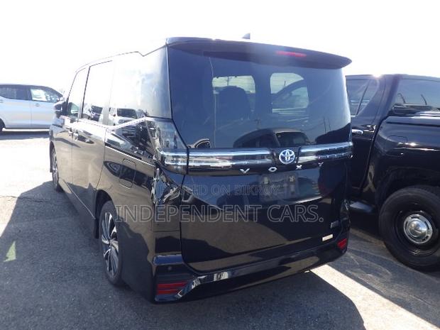 Toyota Voxy Hybrid S-Z 2WD 7-Seater 2022 Black