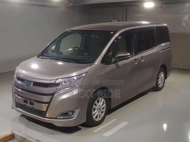 Toyota Noah 1.8 FWD Hybrid (7 seater) 2021 Brown