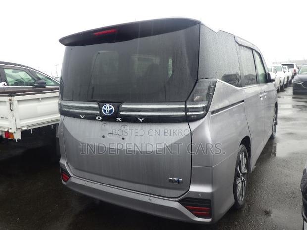 Toyota Voxy Hybrid S-Z 2WD 7-Seater 2022 Gray