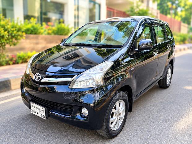 Toyota Avanza 2014 Black