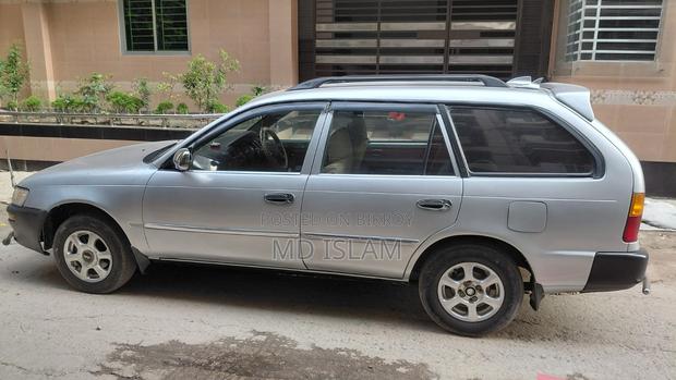Toyota Corolla Break 2002 Silver