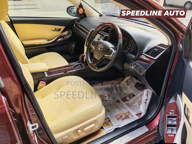 Toyota Premio 2017 Maroon