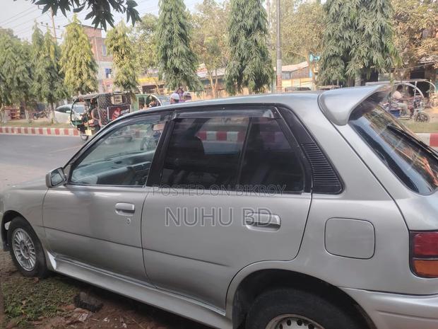 Toyota Starlet 2001 Silver