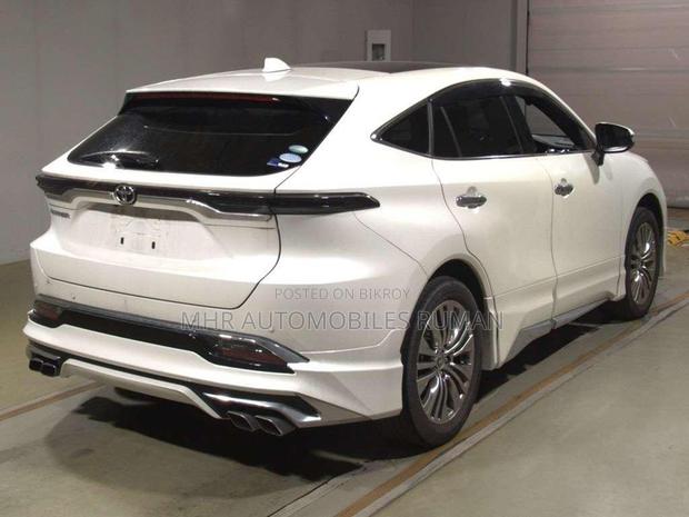 Toyota Harrier 2.0 2021 Pearl