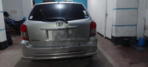 Toyota Corolla Fielder 2012 Silver