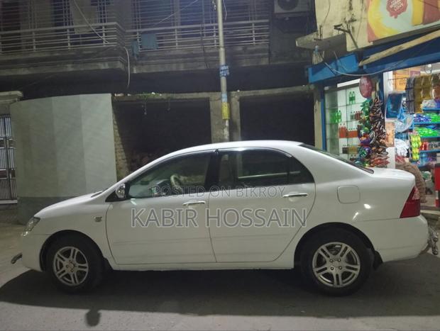 Toyota Corolla 2005 White