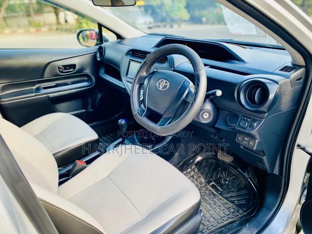 Toyota Aqua 2020 Silver