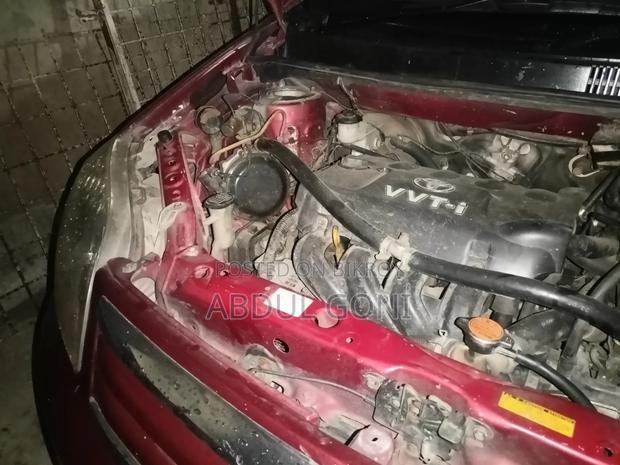 Toyota Raum 2006 Red