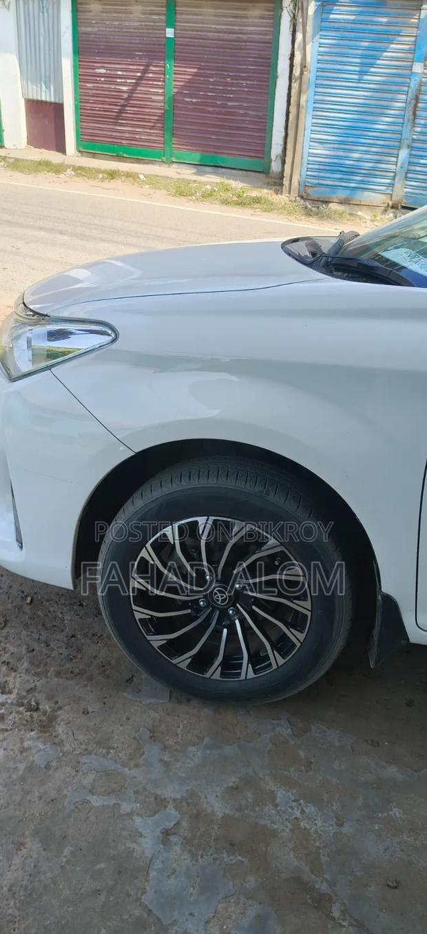 Toyota Axio 2021 White