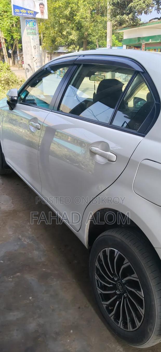 Toyota Axio 2021 White
